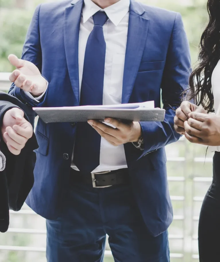 En Norte 8, nos apasiona transformar ideas en realidades tangibles a través de la comunicación estratégica y el marketing integral. Con sede en Arucas, nuestro equipo combina creatividad y experiencia para ofrecer soluciones que realmente marcan la diferencia en el mercado actual.
